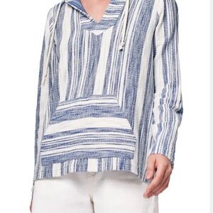 NWT Ladies Faherty Islet Knit Poncho in Blue Elkin Stripe, size M